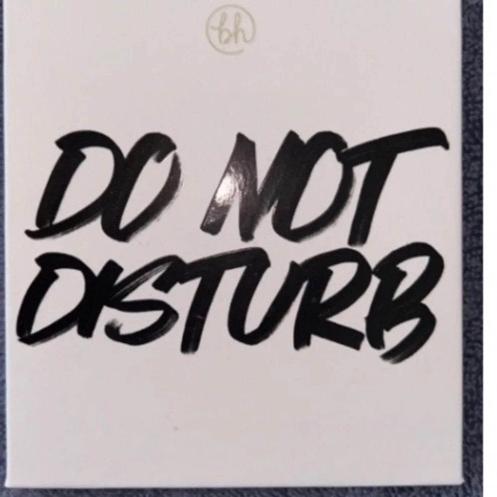 BH Cosmetics Do Not Disturb 9 Color Eyeshadow Palette Makeup